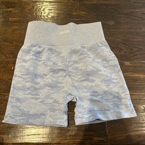 AYBL blue camo shorts size small